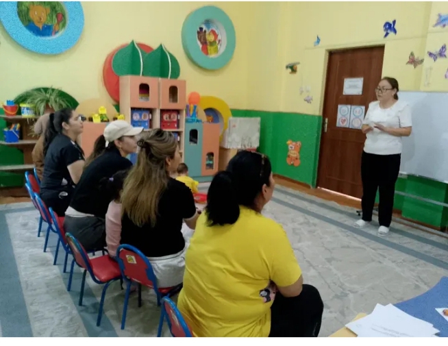 Ата-аналар жиналысы